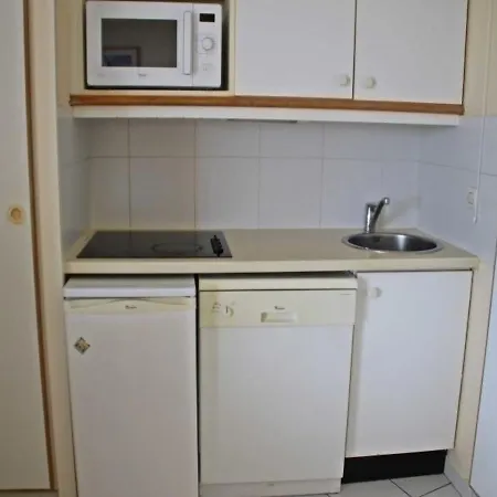2m Cap Esterel Appartement *